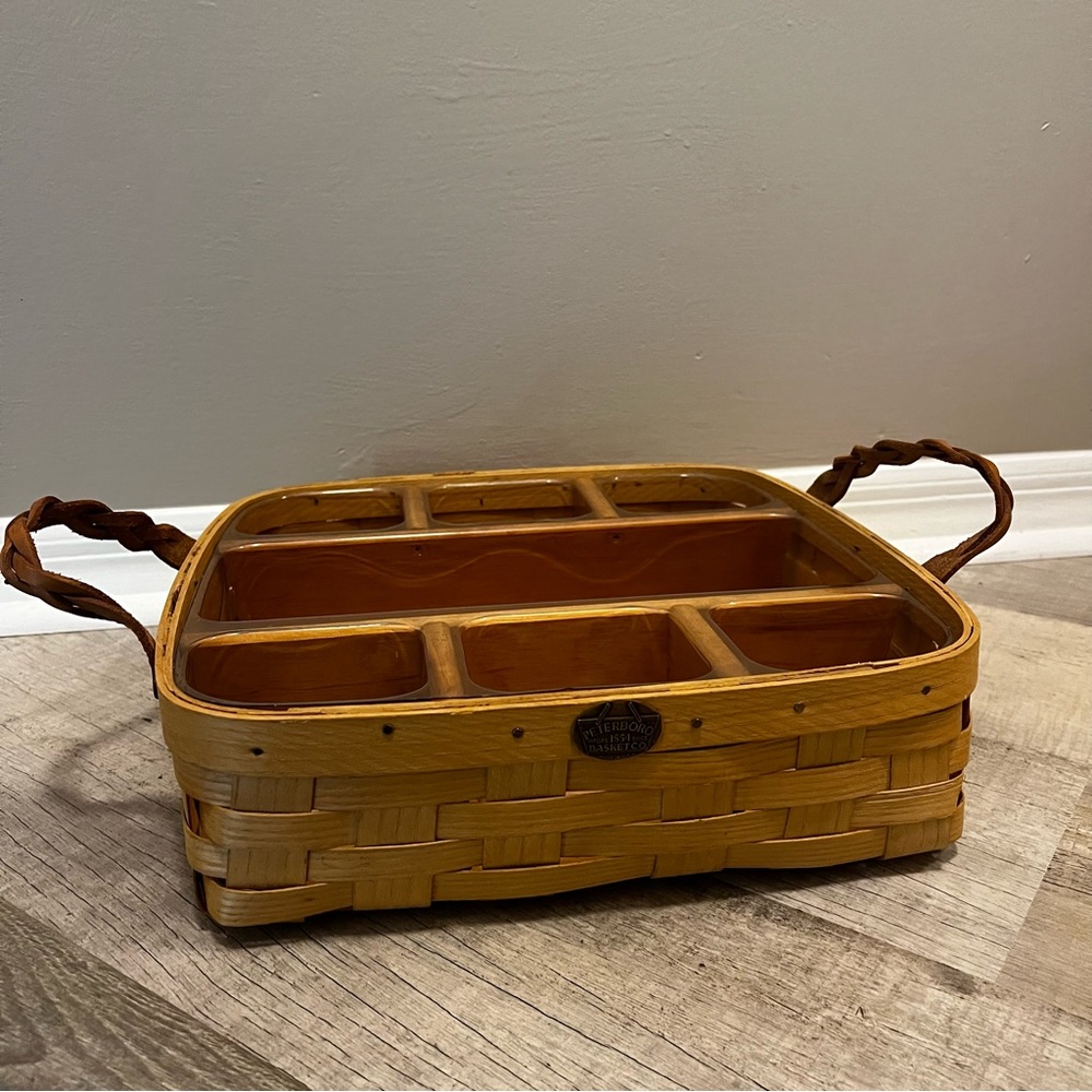 Vintage Peterboro Basket Co. Divided Picnic Organizer.